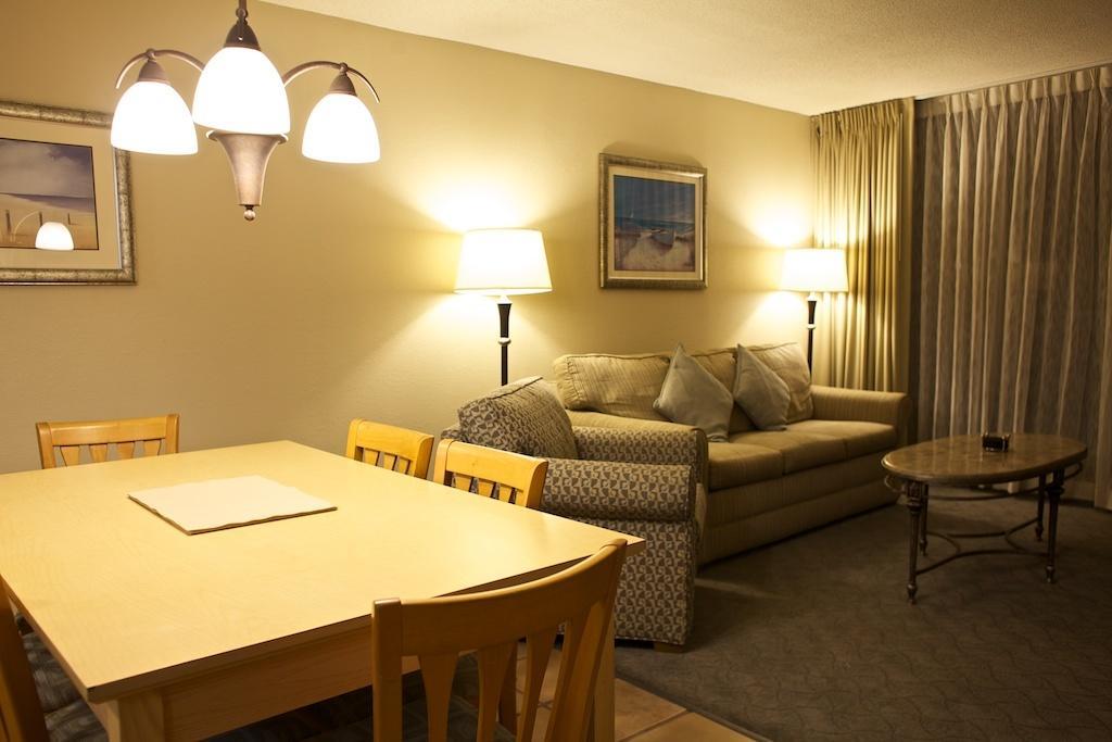 Club Wyndham Westwinds Hotel Atlantic Beach Room photo